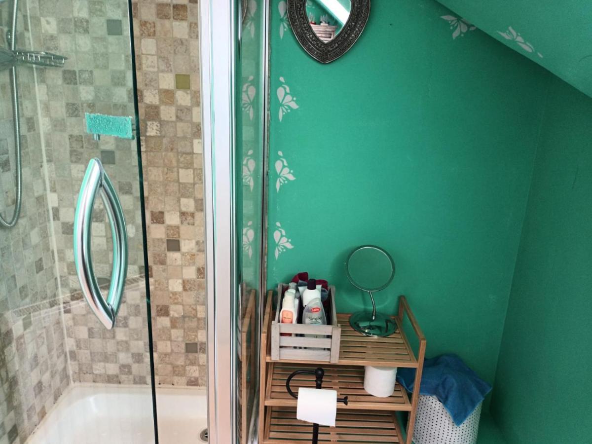 לואיס Chez Jo Apartments מראה חיצוני תמונה