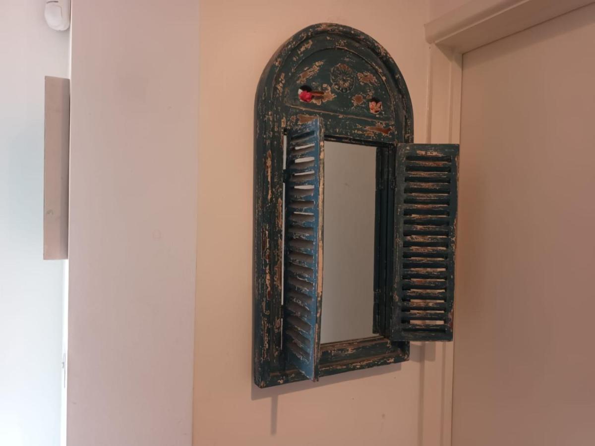 לואיס Chez Jo Apartments מראה חיצוני תמונה