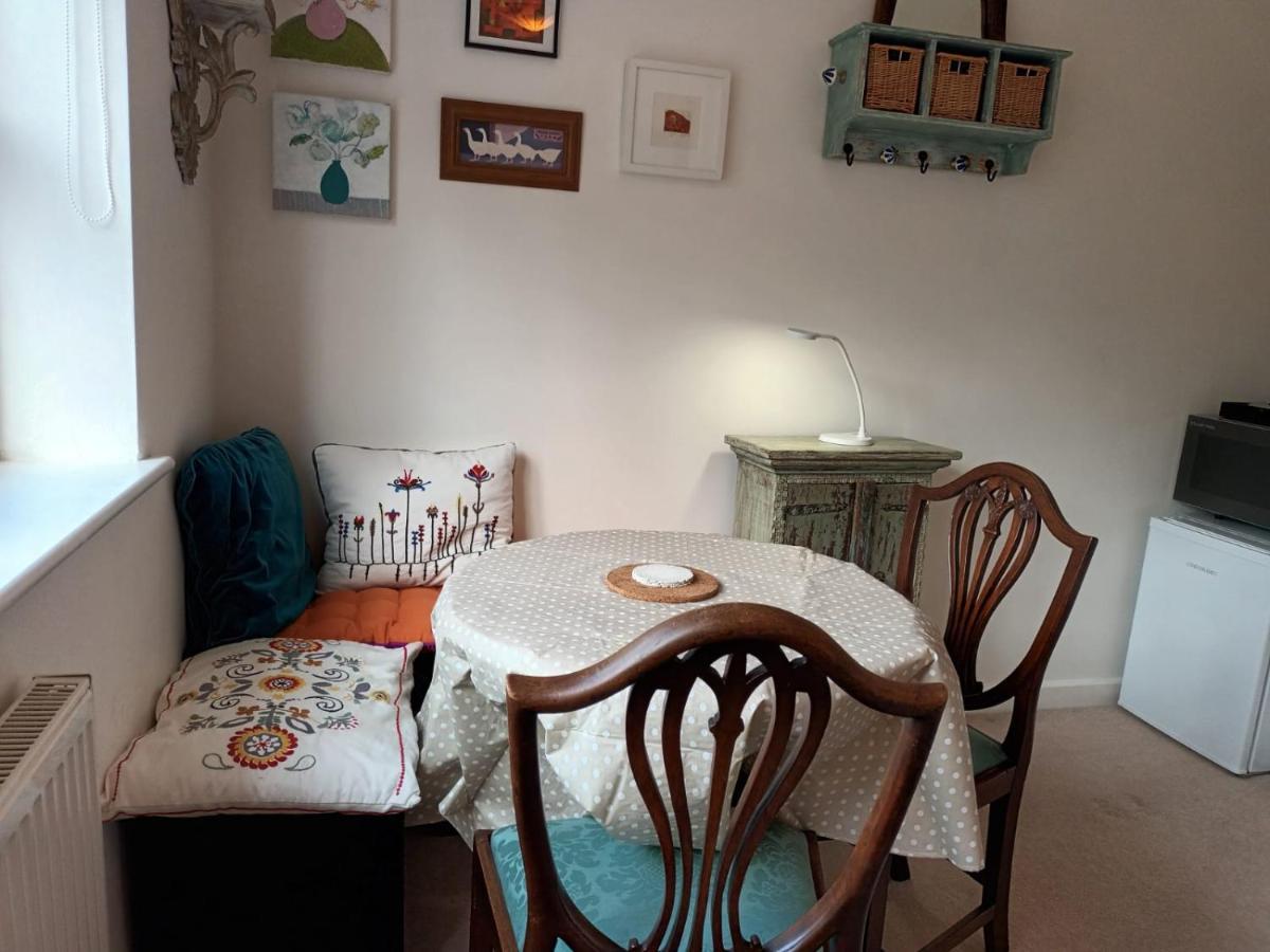 לואיס Chez Jo Apartments מראה חיצוני תמונה